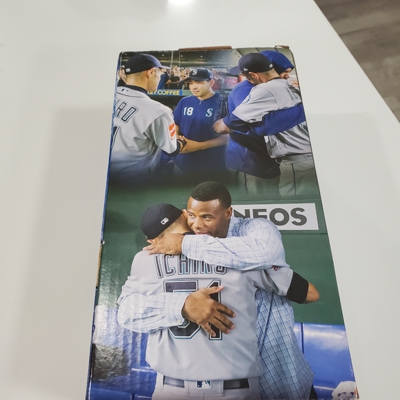 Ichiro final game bobble head Seattle Mariners - Picture 3 of 6